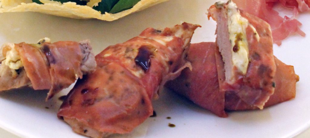 Saltimbocca mit Prosciutto di San Daniele, Grana Padano und Salbei ... Saltimbocca mit Prosciutto di San Daniele, Grana Padano und Salbei ...